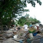 helping the tsunami victims to clean up their houses